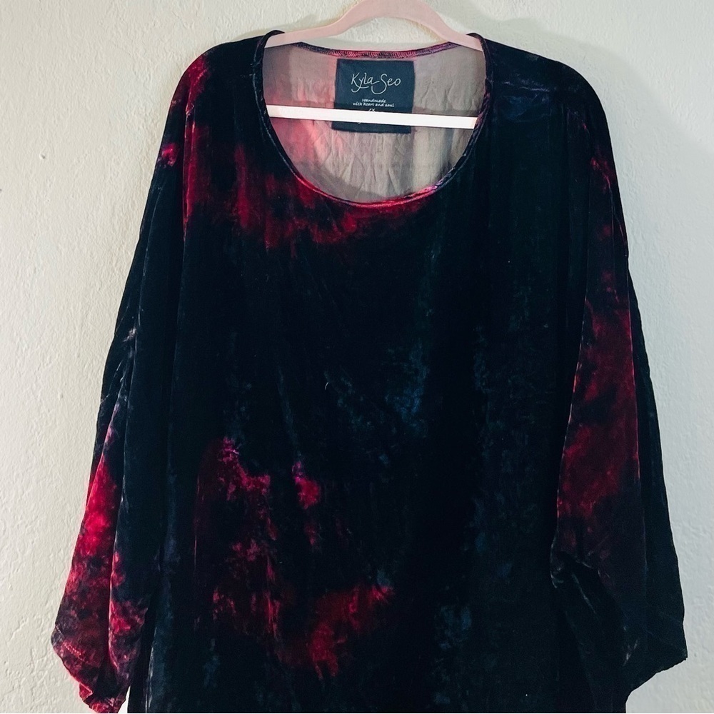 Kyla Seo Round Neck Velvet Tie Dye Tunic Top Women Size 2X Red/Black - Picture 5 of 11